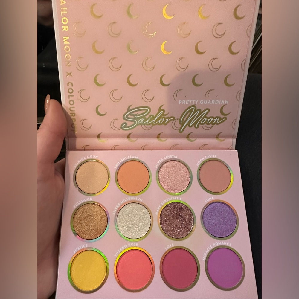 ColourPop Sailor Moon Pretty Guardian Eyeshadow Palette V1